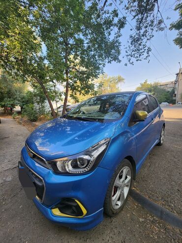 малолитражки автомат: Chevrolet Spark: 2016 г., 1 л, Вариатор, Бензин
