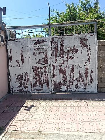 4 otaqlı ev: 4 otaqlı həyət evi – şəxsi həyətyanı sahəli Xüsusiyyətlər: - Plan: 1 — 1