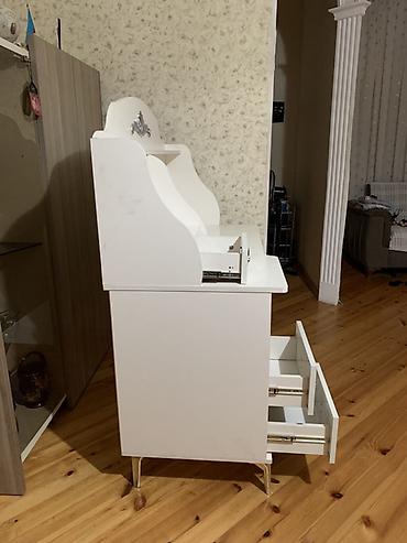 yazı masasl: Düz masa, Stulsuz, Polkalı, Siyirməli, DSP — 3
