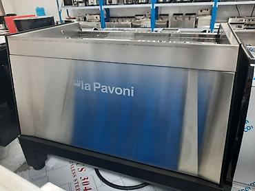 Для кафе, ресторанов: Кофемашина Италия 
2 ражковый
1 ражковый 
La Pavoni
Coffee machine — 2