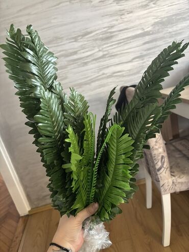 Ruža: Buket svilenih dekorativnih ruža – više varijanti.Ukoliko kupite vise na lalafo.rs — 19 Ruža: Buket svilenih dekorativnih ruža – više varijanti.Ukoliko kupite vise — 19