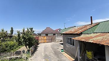 Продажа времянок: 🏡 Продается дом 📍 Арча-Бешик район ▪️ Участок — 5 соток ▪️ Есть газ ▪️ — 6