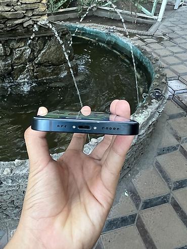 televizor 8k: IPhone 13, 128 ГБ, цвет Midnight (чёрный/тёмно‑синий) - Экран 6.1" — 1