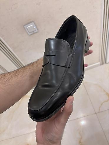245 40 r18: Tod’s italya brendi ayaqqabı 680 azn alınıb 3 dəfə toya geyinilib 270 — 4
