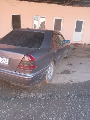 Mercedes-Benz: Mercedes-Benz C 180: 1.8 l | 1995 il Sedan — 11