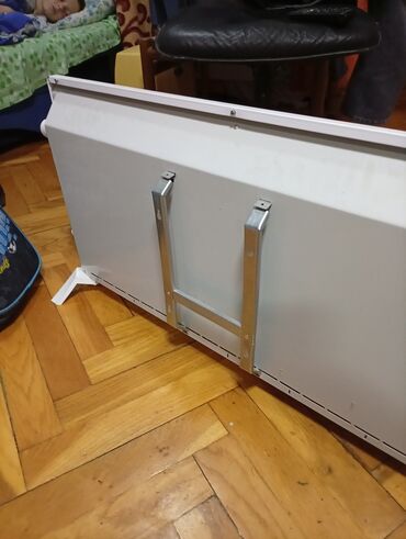 Kaloriferi: Električni konvektor Ballu. oko 84 48 sa zidnim nosačem. 1000 w i — 5