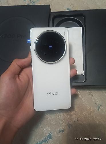 honor 200 pro: Vivo X200 Pro, Б/у, 256 ГБ, цвет - Белый, 1 SIM, eSIM, 2 SIM — 2