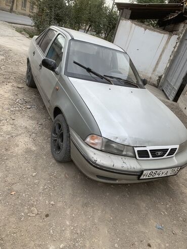 шины для нексия: Daewoo Nexia, седан, серебристый цвет. Основные характеристики: -
