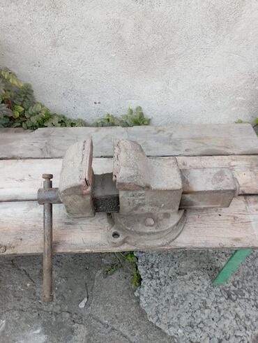 Тиски: Продаю тисы советского производства. Прошу 6500 сом — 8