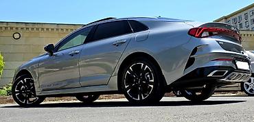 Kia: Kia K5: 2 l | 2022 il Sedan — 13