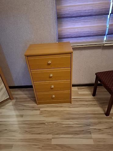 2107 qapi: B/u mebelpolşa istehsalı(sola çevir)təzədən seçilmir 150 .,100 — 4