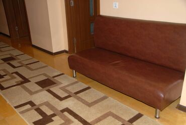 Uzunmüddətli kirayə mənzillər: Neftciler metrosundan 3-4 deqiqelik piyada mesafede, Yenitikilinin — 5