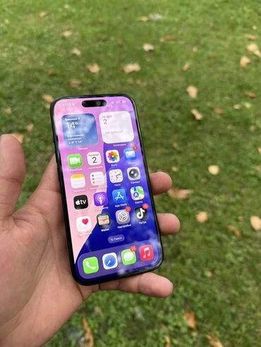 мобильные телефоны айфоны: IPhone 16, Б/у, 128 ГБ, Черный, Чехол, Кабель, 97 %