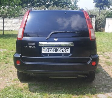 Nissan: Nissan X-Trail: 2 l | Ofrouder/SUV — 4