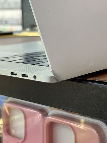 Ноутбуки: Ноутбук, Apple, 16 ГБ ОЗУ, Intel Core i7, 15.4 ", Б/у, Игровой, память SSD — 9