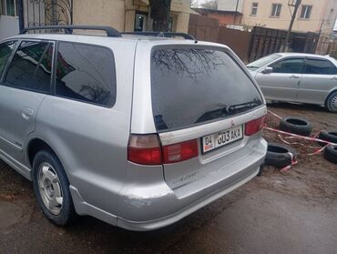 Mitsubishi: Mitsubishi Galant: 2002 г., 2.4 л, Механика, Бензин, Универсал — 3