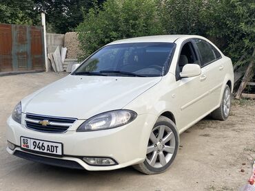 машина kg бишкек тойота: Daewoo Gentra: 2013 г., 1.5 л, Механика, Бензин, Седан
