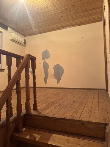 Uzunmüddətli kirayə mənzillər: : 2 mərtəbəli mənzil/ev Təsvir: - İki mərtəbəli planlama, taxta — 11