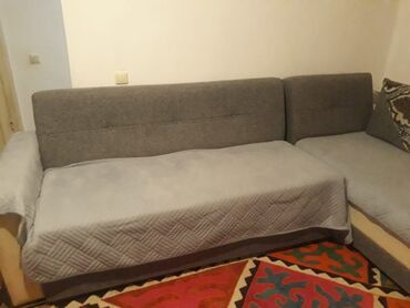 уголок мебель: Угловой диван, цвет - Серый, Б/у