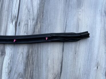 Двери и комплектующие: Уплотнитель двери Задняя левая Lexus, Б/у, Оригинал — 8