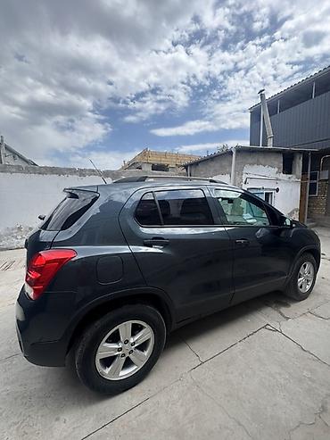 авто будка: Chevrolet Trax: 2020 г., 1.4 л, Автомат, Бензин, Кроссовер — 4
