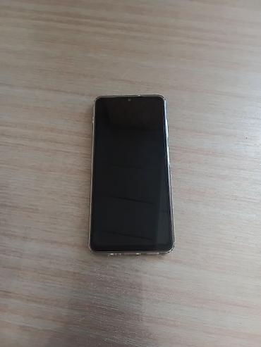 infinix zero flip: Salam hecbir prablemi yoxdu arxasda biraz cizxlar var 128, yadas — 1