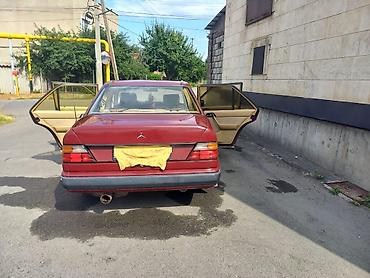 mersedes 212: Mercedes-Benz W124: 1988 г., 2.3 л, Механика, Бензин, Седан — 2