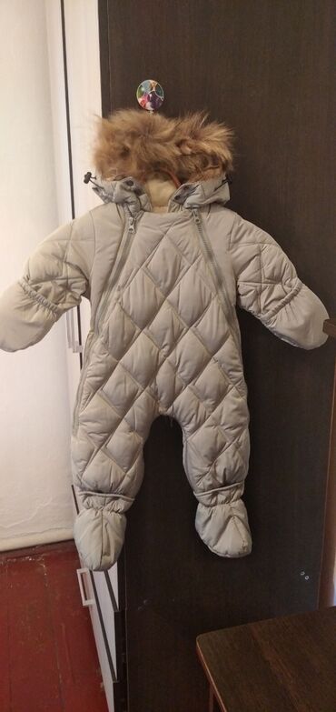 зимние пальто: Зимний комбинезон размер 80см в новом состоянии