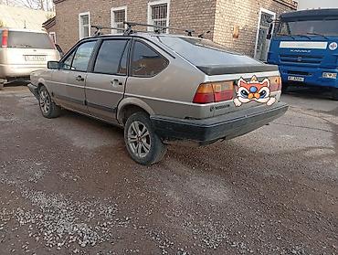 Volkswagen: Volkswagen Passat: 1986 г., 1.6 л, Механика, Дизель, Хэтчбэк — 7