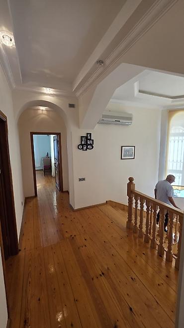 suraxanida evlər: 🏡 Satılır — 6 sotda 6 otaqlı ev 📐 Sahə: 124 m² 🌳 Torpaq sahəsi: 6 sot — 3