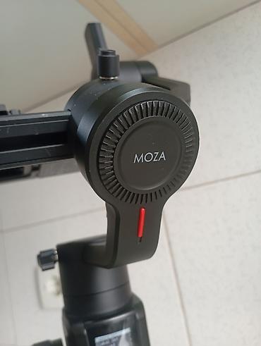 dji osmo mobile 4: MOZA AirCross 2 üçoxlu kamera stabilizatoru - Markalı model: MOZA — 4