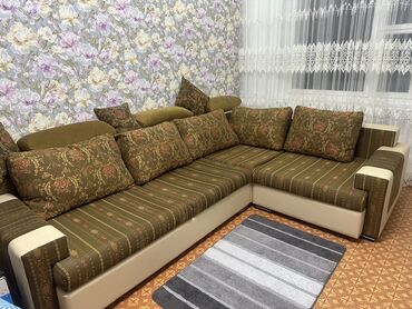 купить диван раскладной недорого: Угловой диван, цвет - Коричневый, Б/у