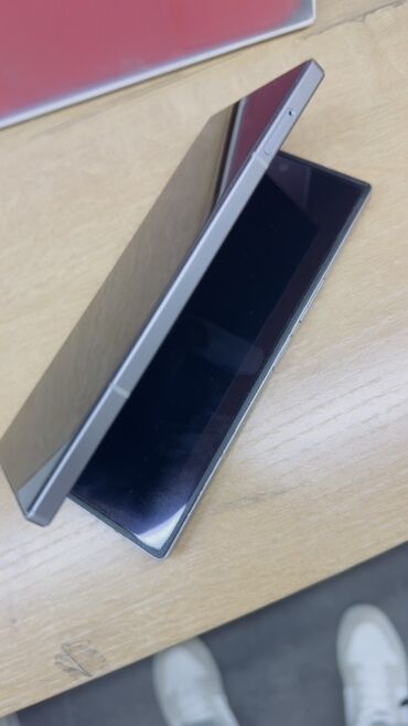 купить маленький телефон: Samsung Galaxy Z Fold 6, цвет - Серый