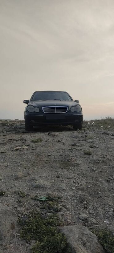 Mercedes-Benz: Mercedes-Benz C 200: 2 l | 2001 il Sedan — 2