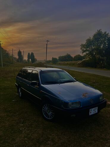 спортивные рули: Volkswagen Passat: 1991 г., 1.8 л, Механика, Бензин