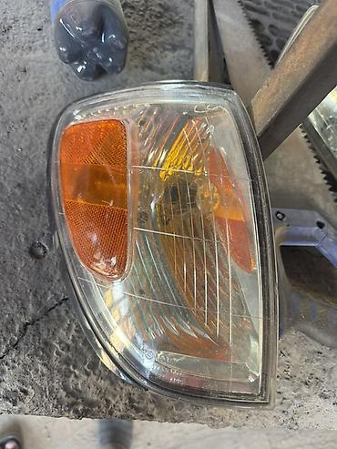 stud 100: Передняя левая фара Lexus 2005 г., Б/у, Оригинал — 1