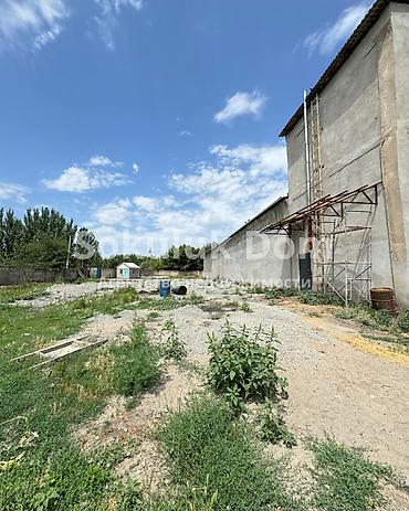 сокулуе: 🏠Продается помещение в Селекции 🟡Комнаты: 7 🟡Участок: 70 соток — 10