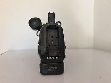 Видеокамеры: Профессиональная видеокамера Sony с ручкой‑держателем и видоискателем — 5