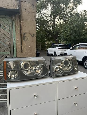 Komplekt, Yaxın və uzaq vuran işıqlar Land Rover, Orijinal, İşlənmiş lalafo.az -da Komplekt, Yaxın və uzaq vuran işıqlar Land Rover, Orijinal, İşlənmiş
