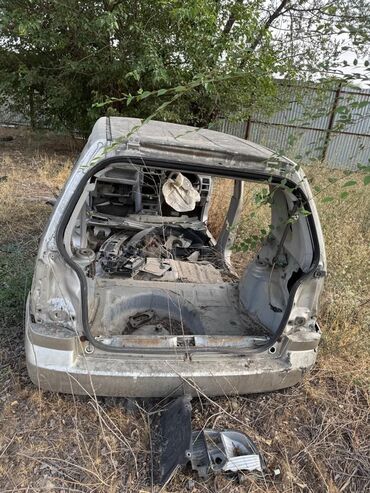 Mazda: Mazda Demio: 2000 г., Хэтчбэк — 5