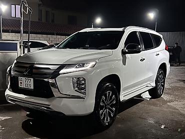 белый салон: Mitsubishi Montero Sport: 2023 г., 3 л, Автомат, Газ, Внедорожник — 6
