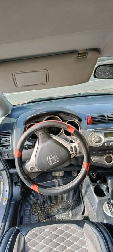 Honda: Honda Jazz: 2009 г., 1.4 л, Автомат, Бензин, Хэтчбэк — 11