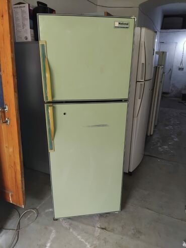 sederek soyuducu: İşlənmiş 2 qapılı Hotpoint Ariston Soyuducu Satılır, rəng - Yaşıl