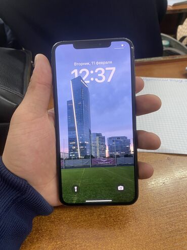 lphone xs: Xs max 256 гб АКБ 90%