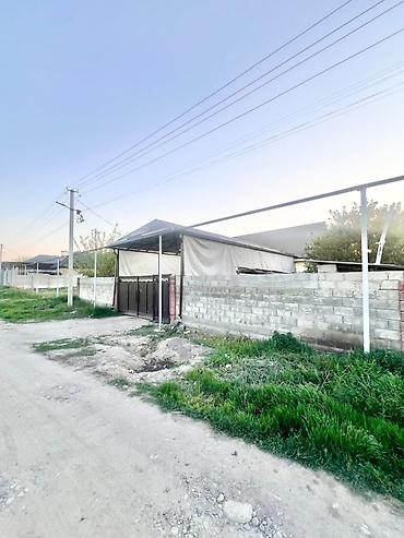 Продажа коттеджей и домов: 🏙️ Продаётся: дом, 4-ком — 120 м² 📍 Локация: с. Новопокровка участок — 10
