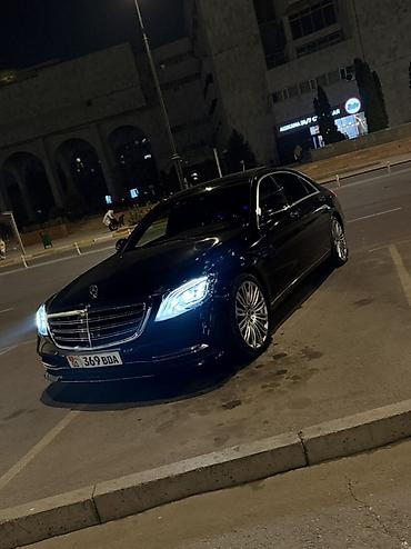 вдоль реки: Mercedes-Benz S-Class: 2019 г., 3 л, Автомат, Бензин, Седан — 1