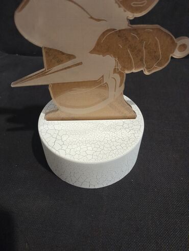 Rasveta: Stona lampa, Novo — 16