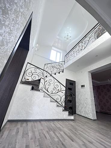 Продажа коттеджей и домов: 🏡 **СРОЧНО ПРОДАЁТСЯ ДОМ** 📍 Район: Калыс-Ордо ж/м 🏠 Комнаты: 5 |✨ — 5