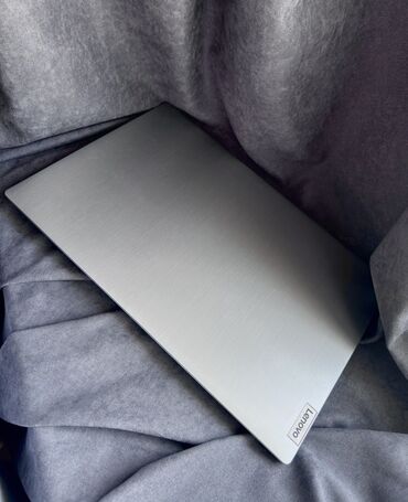 ноутбук 8 ядер: Ноутбук, Lenovo, 15.6 ", Для несложных задач