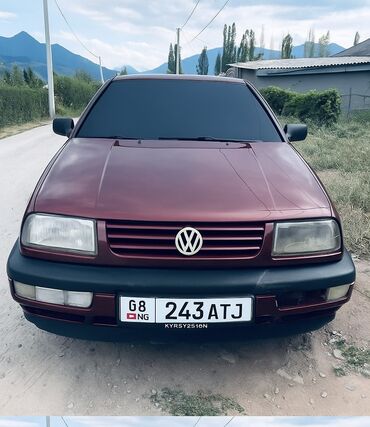 Volkswagen: Volkswagen Vento: 1992 г., 1.8 л, Механика, Бензин, Седан — 5